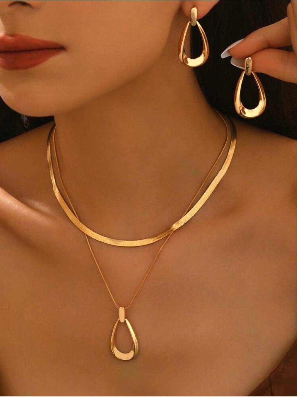Gold Teardrop Layered Necklace and Earrings Set